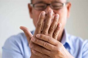 Parkinson Hastalığı: Erken Belirtiler ve Tedavi